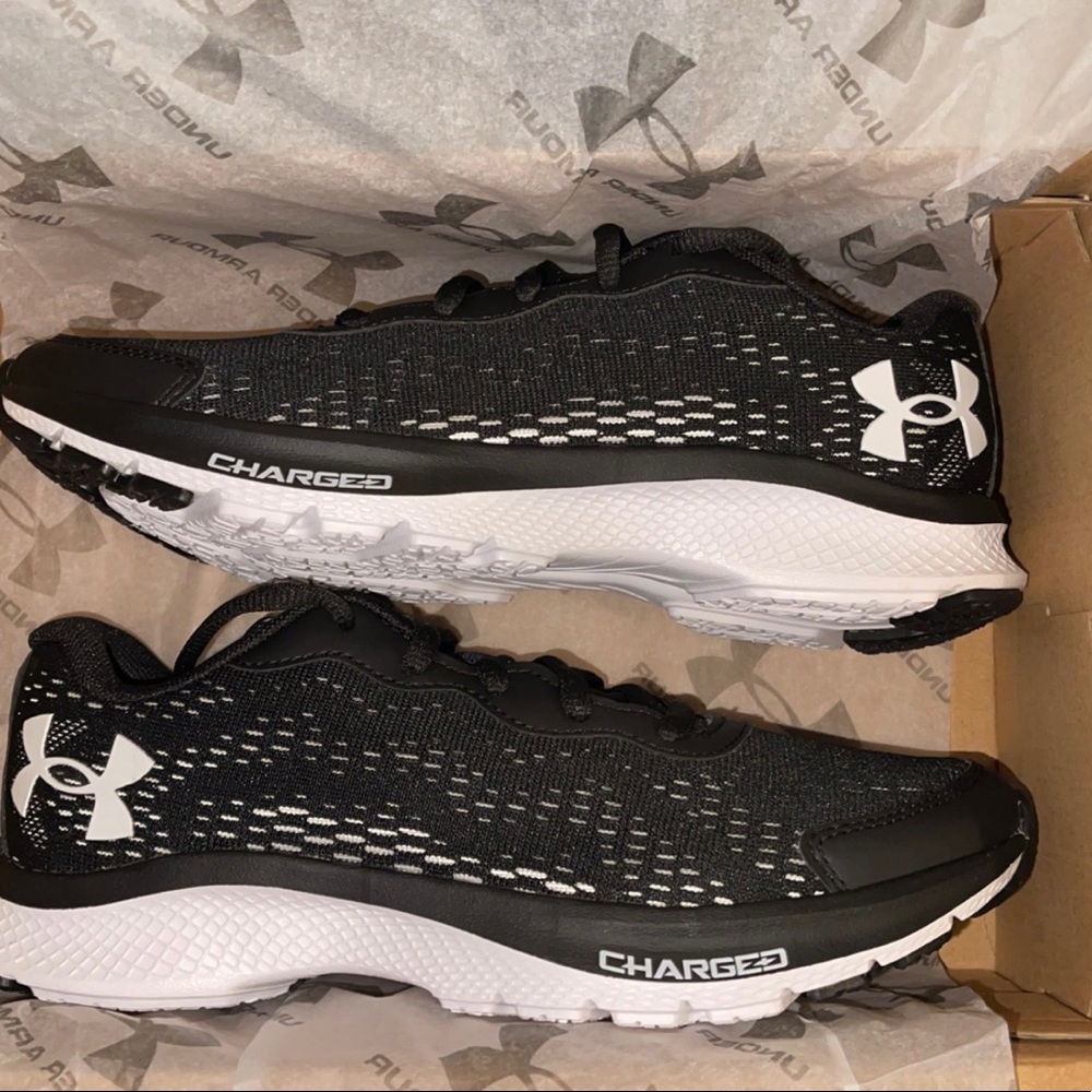 Under Armour Charged Bandit 7 (Boys)